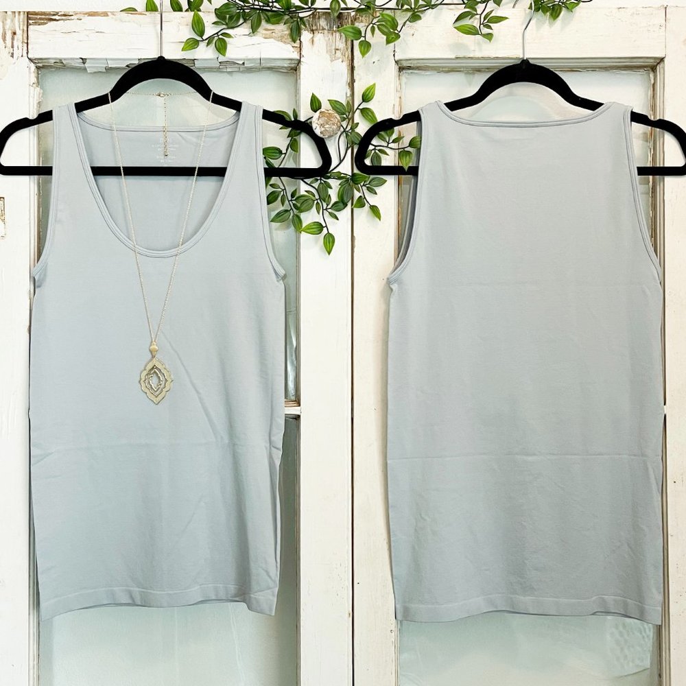 LIGHT GREY Stretchy Seamless Camisole - Picture 2 of 4